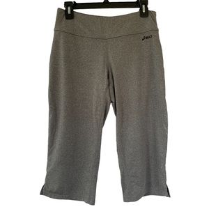 ASICS Gray Cropped Workout Pants Size Medium Active Outdoor